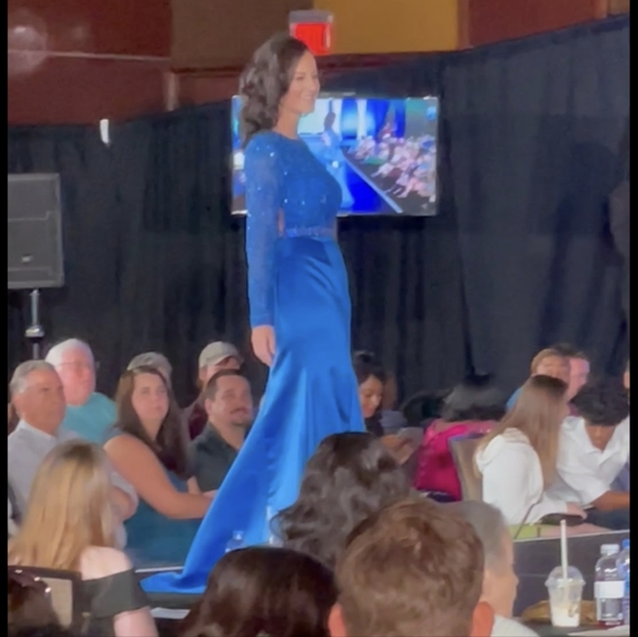 Open Back, Custom Made Mermaid Style Gown - Picture 4 of 5